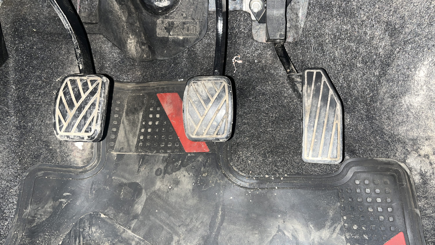 Used 2023 Maruti Suzuki Swift ZXi Plus Petrol Manual interior PEDALS VIEW