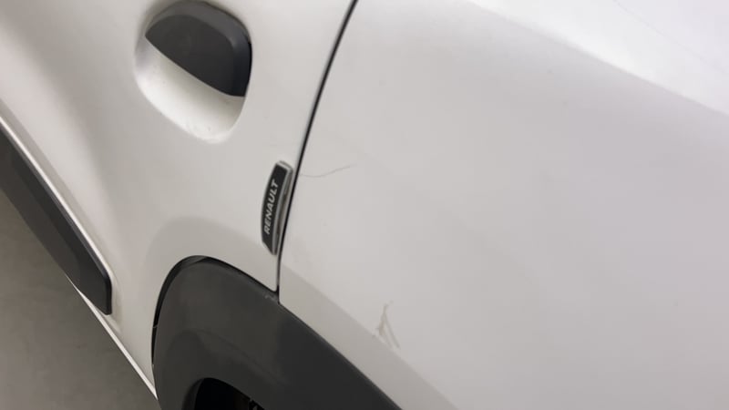 Used 2022 Renault Kwid CLIMBER 1.0 AMT (O) Dual Tone Petrol Automatic dents MINOR SCRATCH