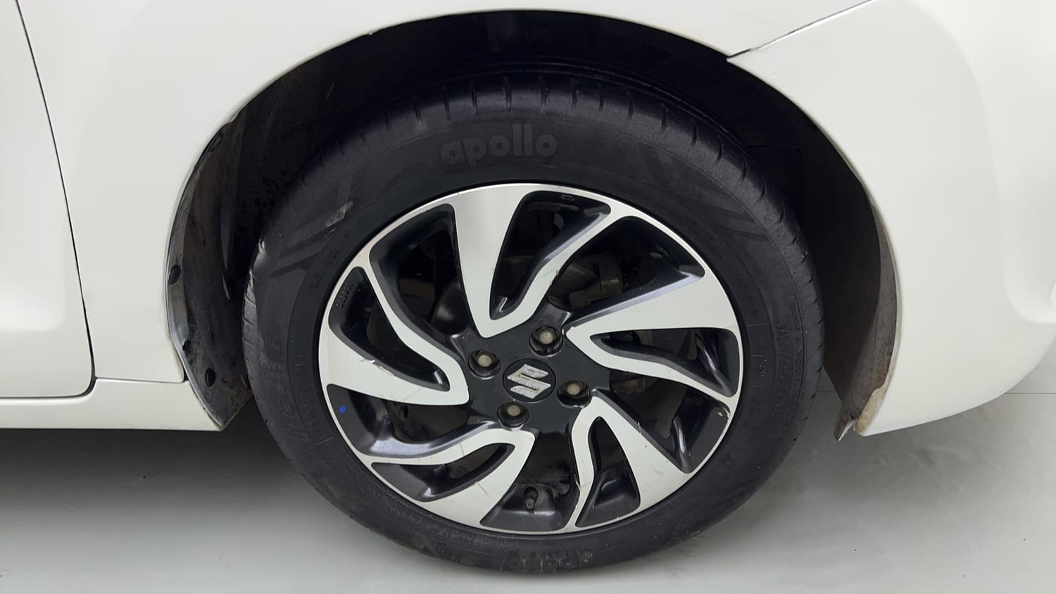 Used 2021 Maruti Suzuki Baleno Zeta Automatic Petrol Automatic tyres RIGHT FRONT TYRE RIM VIEW