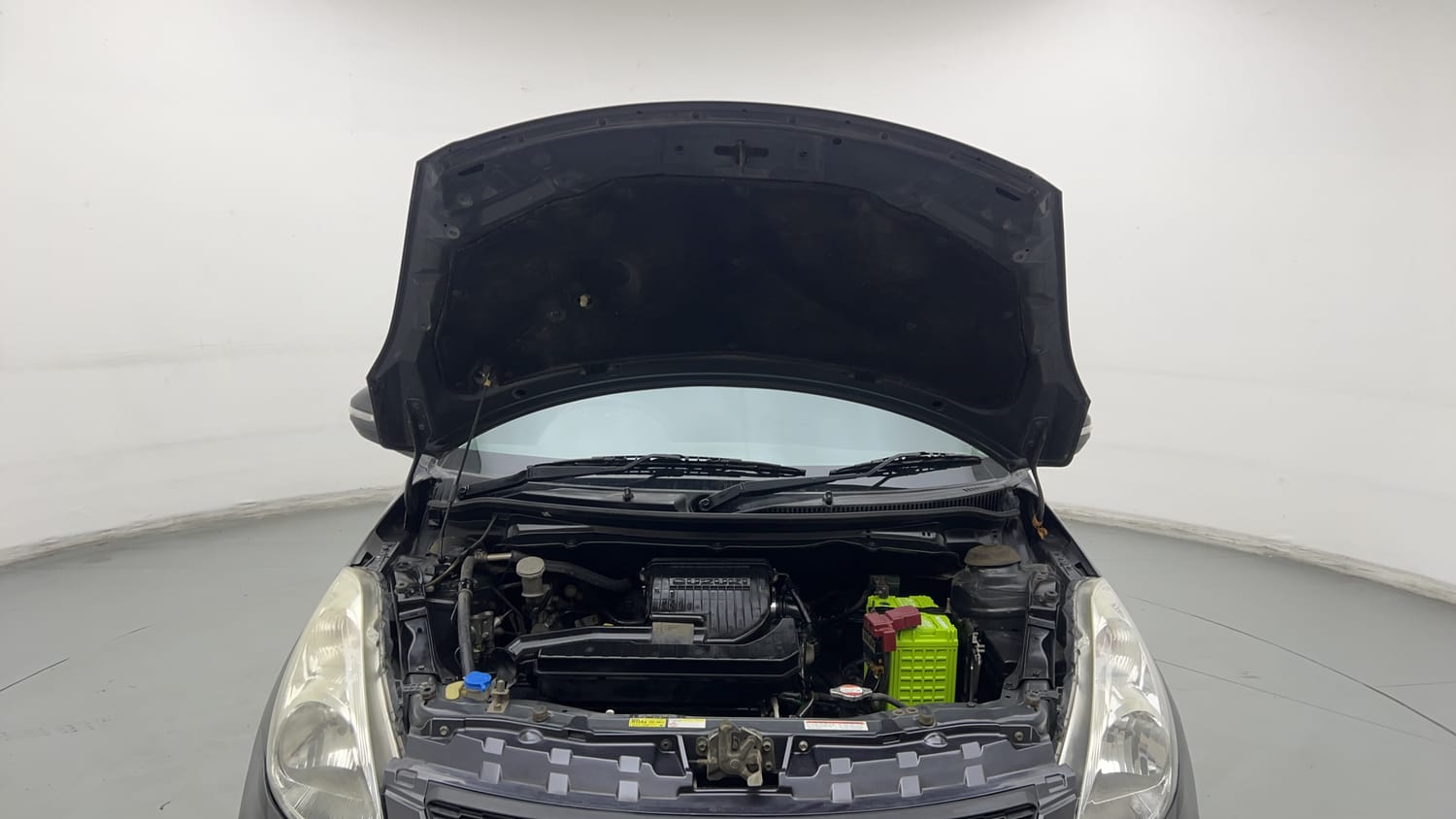 Used 2015 Maruti Suzuki Swift VXi Petrol Manual engine ENGINE & BONNET OPEN FRONT VIEW
