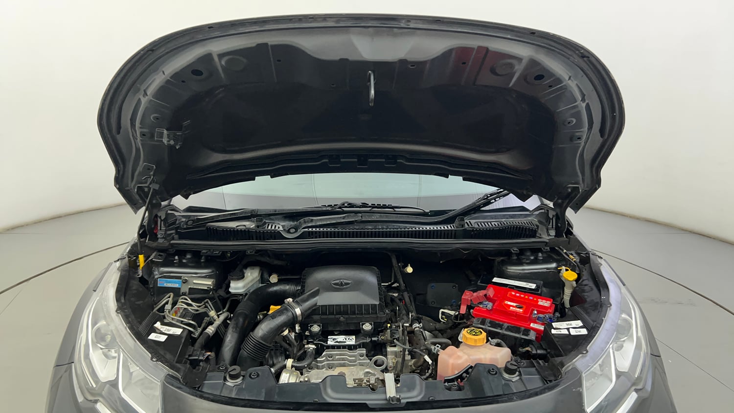 Used 2020 Tata Nexon XMA Petrol Petrol Automatic engine ENGINE & BONNET OPEN FRONT VIEW