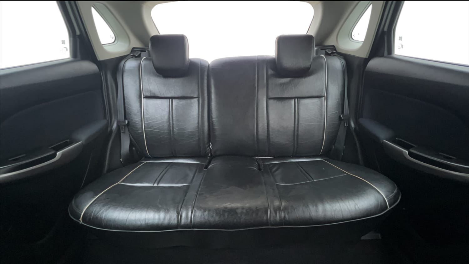 Used 2021 Maruti Suzuki Baleno Zeta Automatic Petrol Automatic interior REAR SEAT CONDITION VIEW