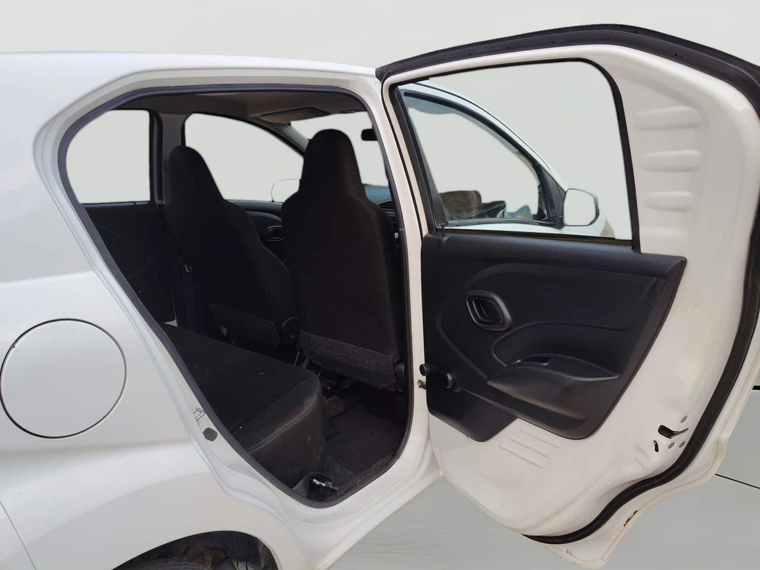 Used 2020 Datsun Redi-GO A Petrol Manual interior RIGHT SIDE REAR DOOR CABIN VIEW