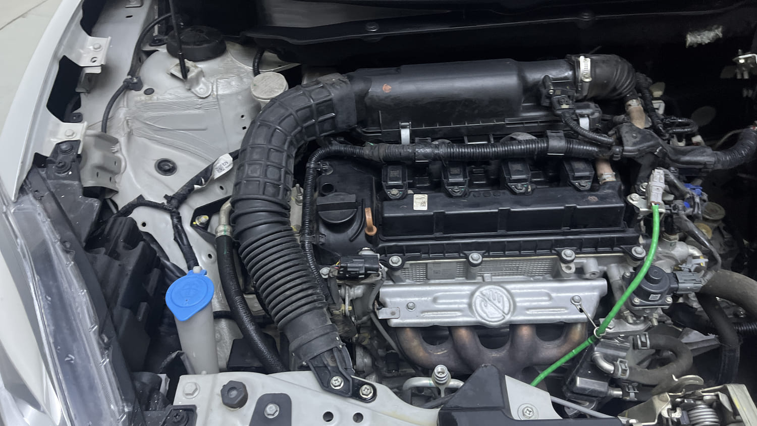 Used 2023 Maruti Suzuki Swift ZXi Plus Petrol Manual engine ENGINE RIGHT SIDE VIEW