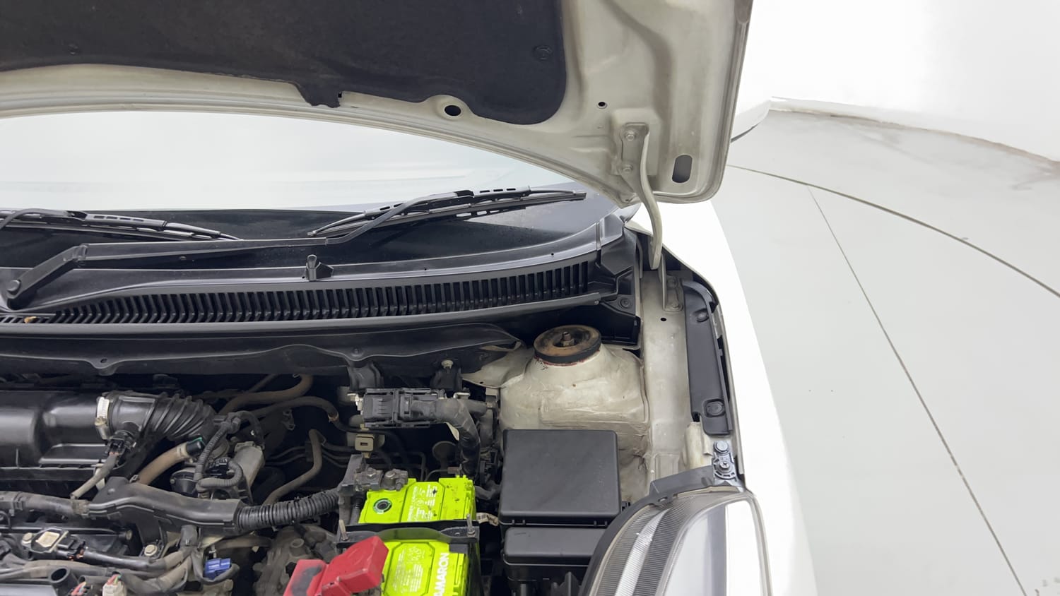 Used 2021 Maruti Suzuki Baleno Zeta Automatic Petrol Automatic engine ENGINE LEFT SIDE HINGE & APRON VIEW