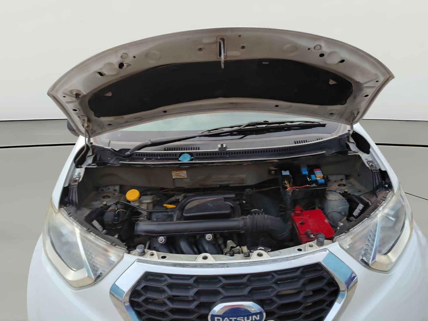 Used 2020 Datsun Redi-GO A Petrol Manual engine ENGINE & BONNET OPEN FRONT VIEW