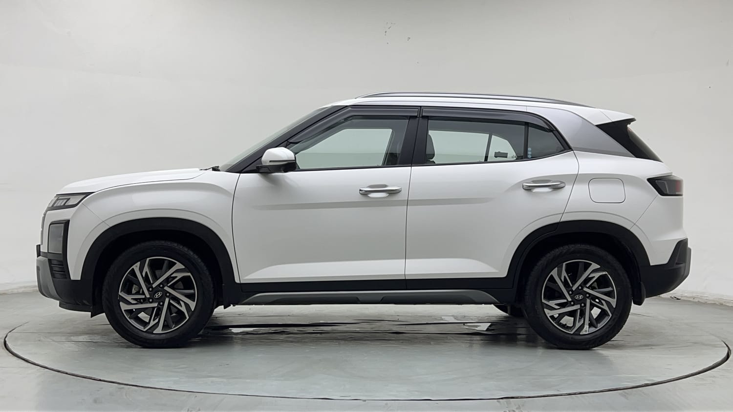 2024 Hyundai Creta 1.5 MPi Petrol IVT SX(O)-1