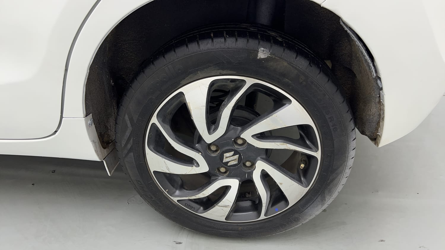 Used 2021 Maruti Suzuki Baleno Zeta Automatic Petrol Automatic tyres LEFT REAR TYRE RIM VIEW