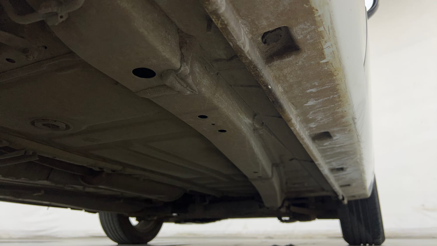 Used 2021 Maruti Suzuki Baleno Zeta Automatic Petrol Automatic extra REAR RIGHT UNDERBODY VIEW