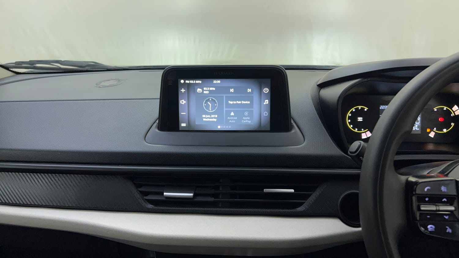 Used 2024 Tata Nexon Pure 1.2 Revotron Petrol 6MT Petrol Manual top_features Integrated (in-dash) music system