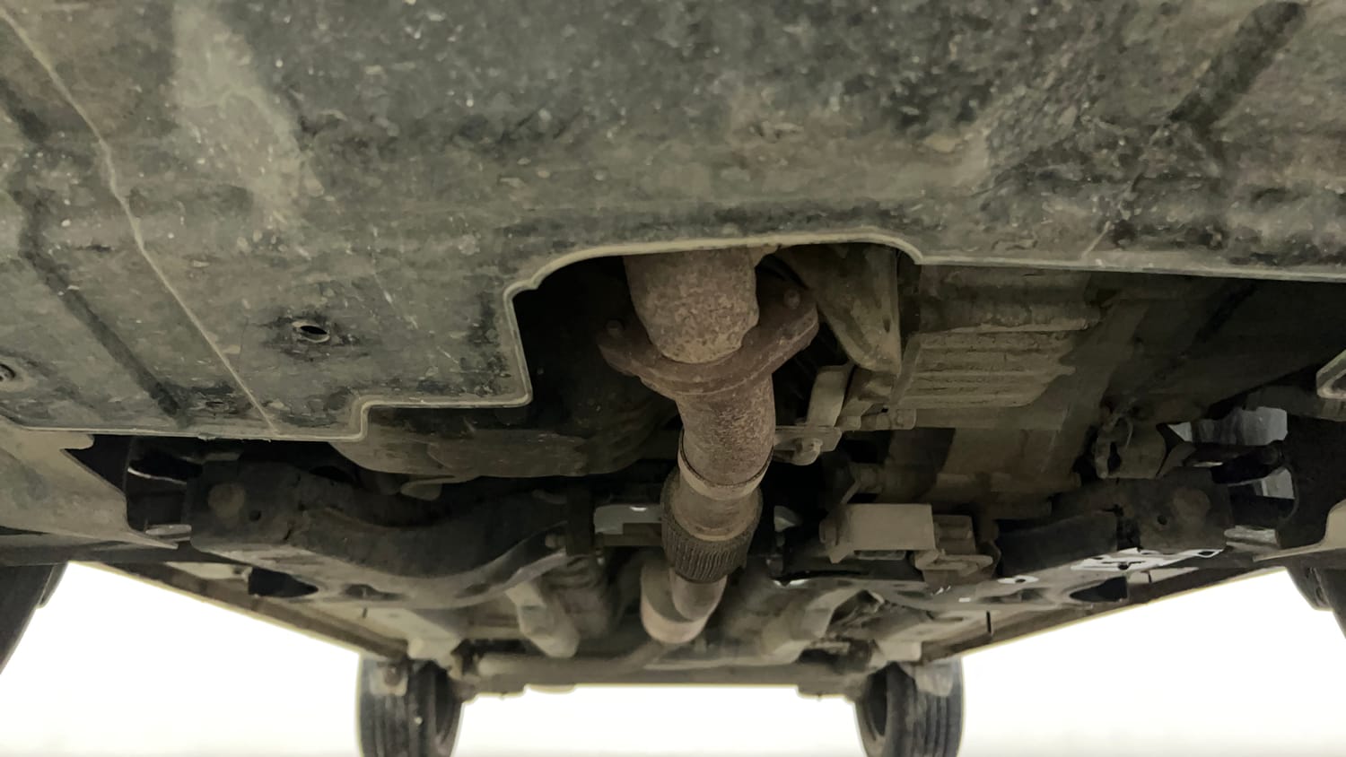 Used 2020 Tata Nexon XMA Petrol Petrol Automatic extra FRONT LEFT UNDERBODY VIEW