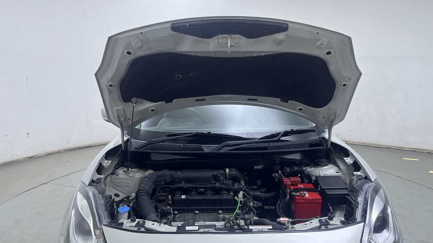 Used 2023 Maruti Suzuki Swift ZXi Plus Petrol Manual engine ENGINE & BONNET OPEN FRONT VIEW
