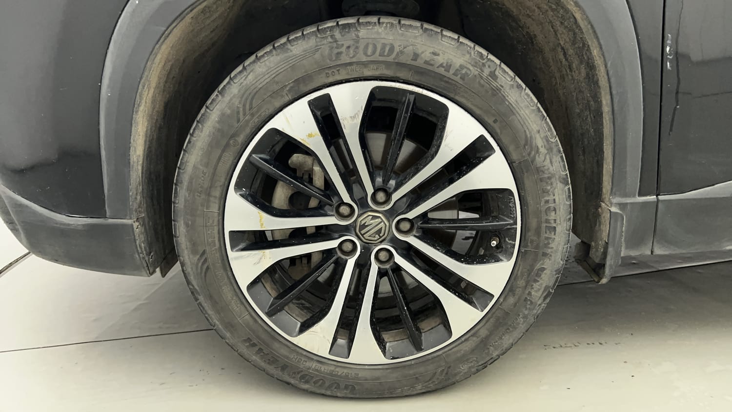 Used 2021 MG Motors Hector Sharp 1.5 Petrol Turbo DCT Petrol Automatic tyres LEFT FRONT TYRE RIM VIEW