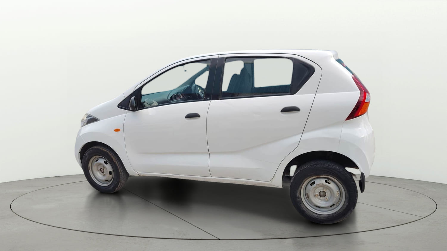 Used 2020 Datsun Redi-GO A Petrol Manual exterior LEFT SIDE VIEW