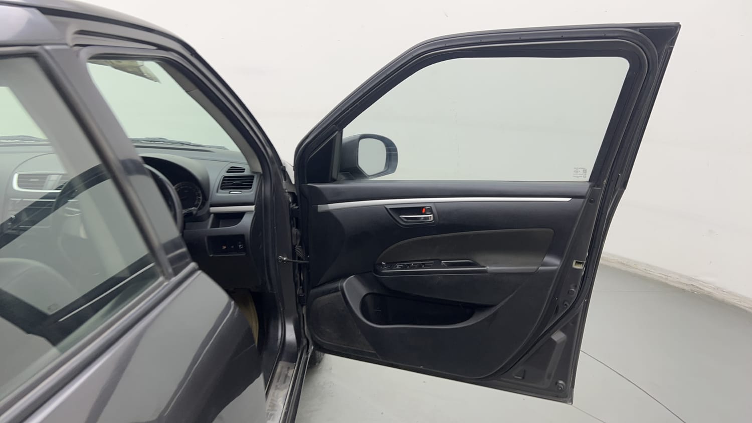 Used 2015 Maruti Suzuki Swift VXi Petrol Manual interior RIGHT FRONT DOOR OPEN VIEW