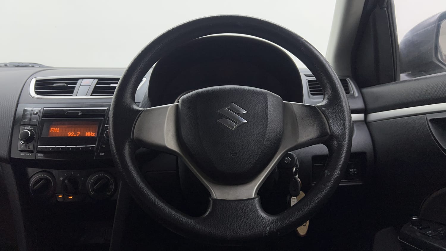 Used 2015 Maruti Suzuki Swift VXi Petrol Manual interior STEERING VIEW