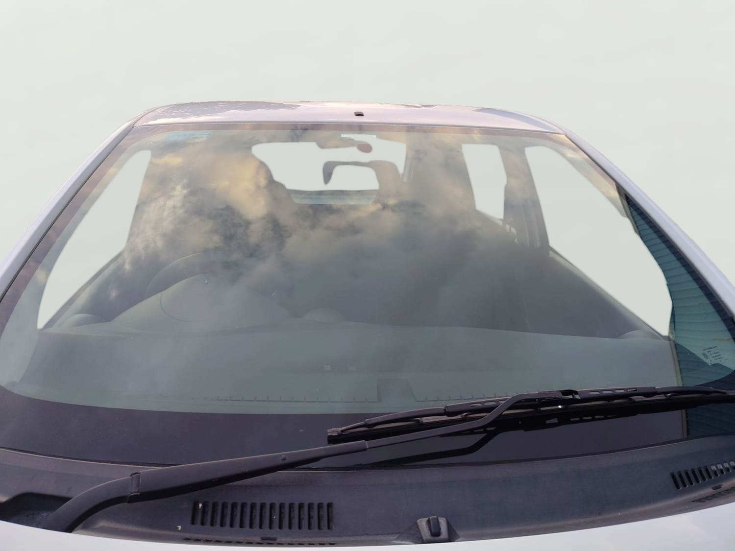 Used 2020 Datsun Redi-GO A Petrol Manual exterior FRONT WINDSHIELD VIEW