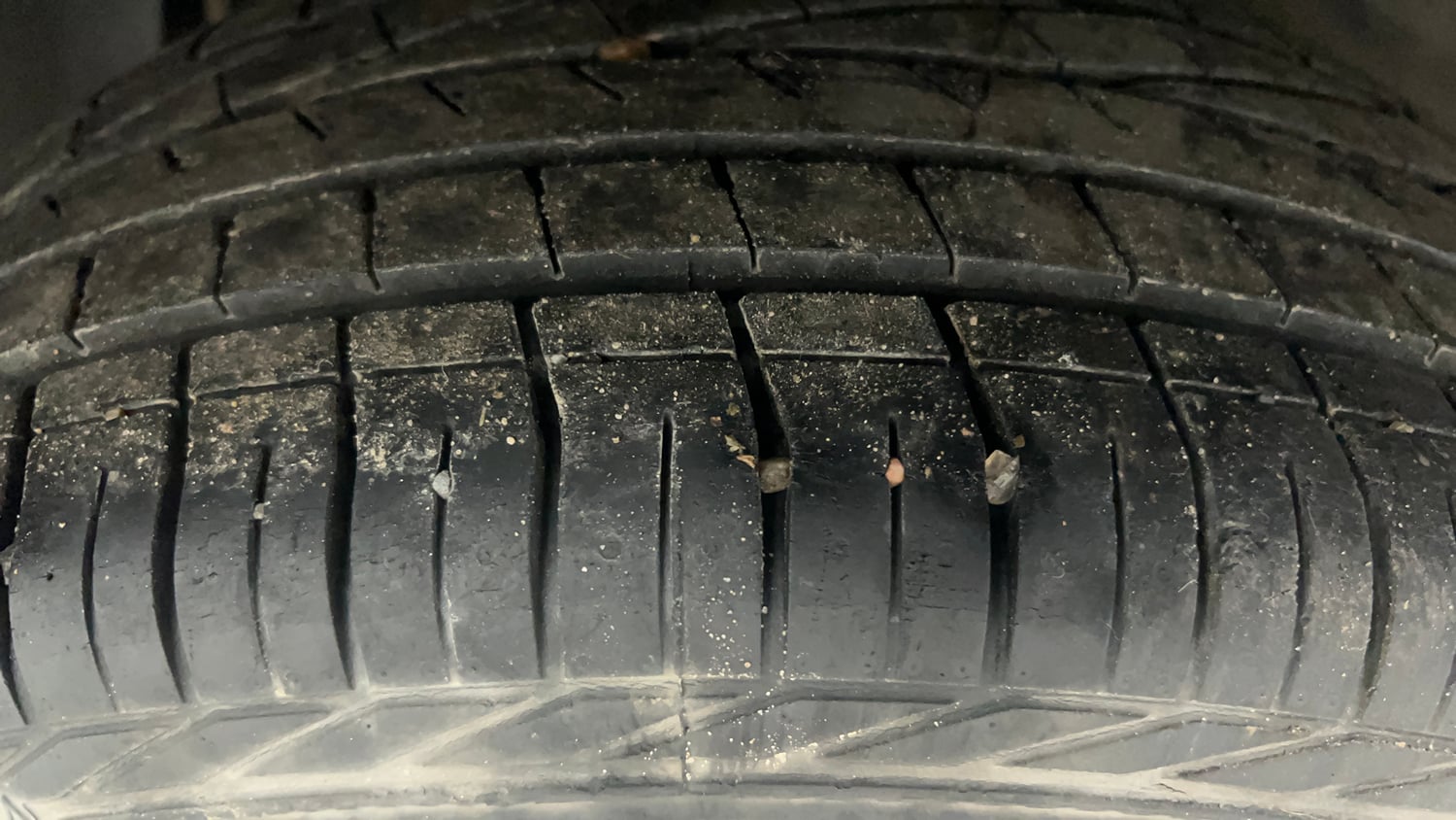 Used 2020 Tata Nexon XMA Petrol Petrol Automatic tyres RIGHT REAR TYRE TREAD VIEW