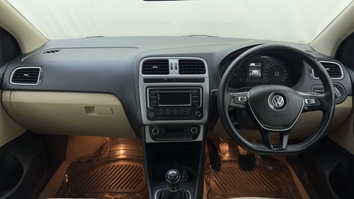 Used 2015 Volkswagen Polo Highline1.2L (P) Petrol Manual interior DASHBOARD VIEW