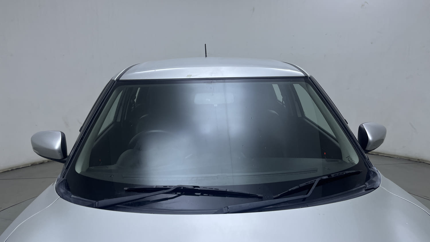 Used 2023 Maruti Suzuki Swift ZXi Plus Petrol Manual exterior FRONT WINDSHIELD VIEW