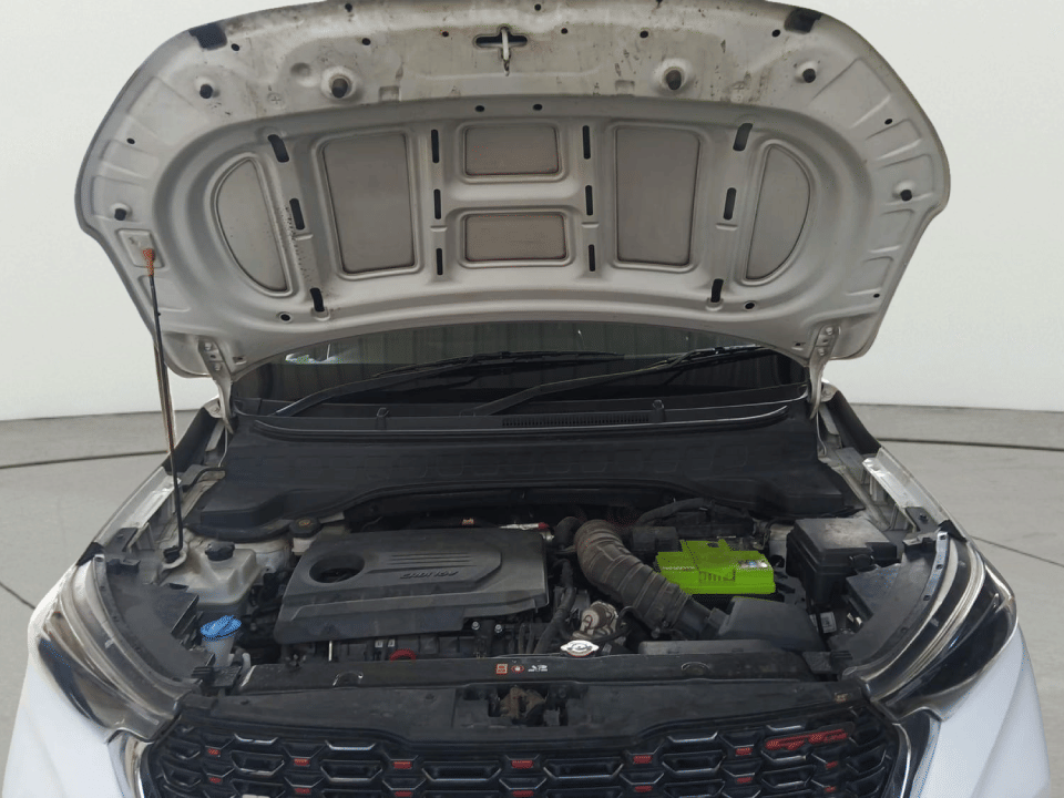 Used 2020 Kia Sonet GTX Plus 1.5 Diesel Manual engine ENGINE & BONNET OPEN FRONT VIEW
