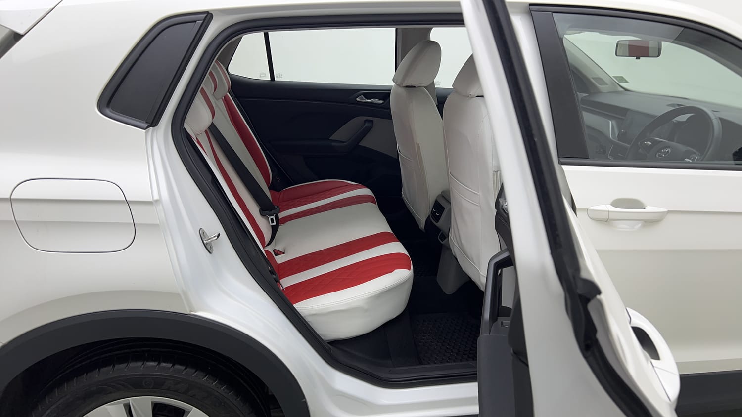 2023 Skoda Kushaq Ambition 1.0L TSI MT-18