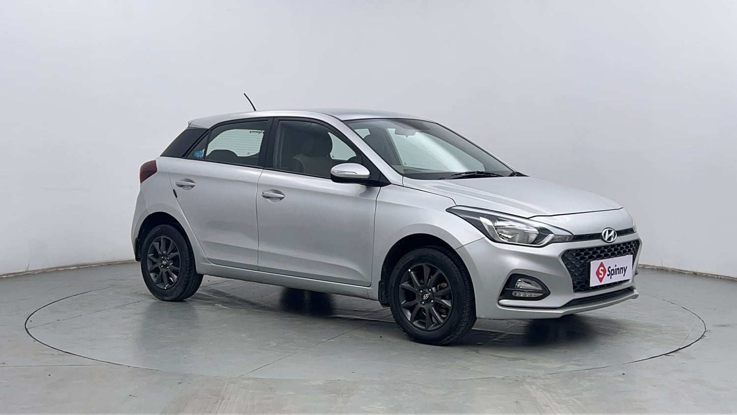 Used 2018 Hyundai Elite i20 Asta 1.2 Petrol Manual exterior RIGHT FRONT CORNER VIEW