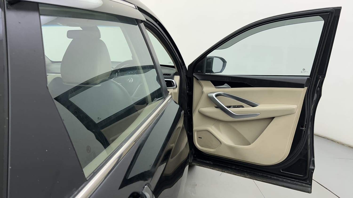 Used 2021 MG Motors Hector Sharp 1.5 Petrol Turbo DCT Petrol Automatic interior RIGHT FRONT DOOR OPEN VIEW