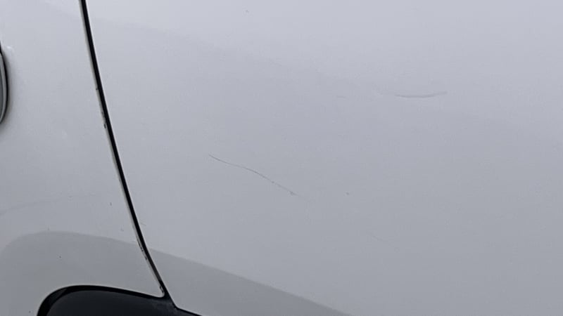 Used 2016 Renault Kwid RXT Petrol Manual dents MINOR SCRATCH