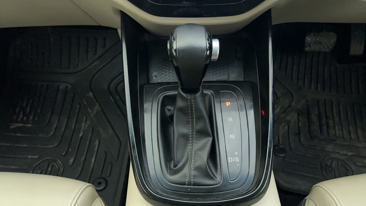 Used 2021 MG Motors Hector Sharp 1.5 Petrol Turbo DCT Petrol Automatic interior GEAR  KNOB VIEW