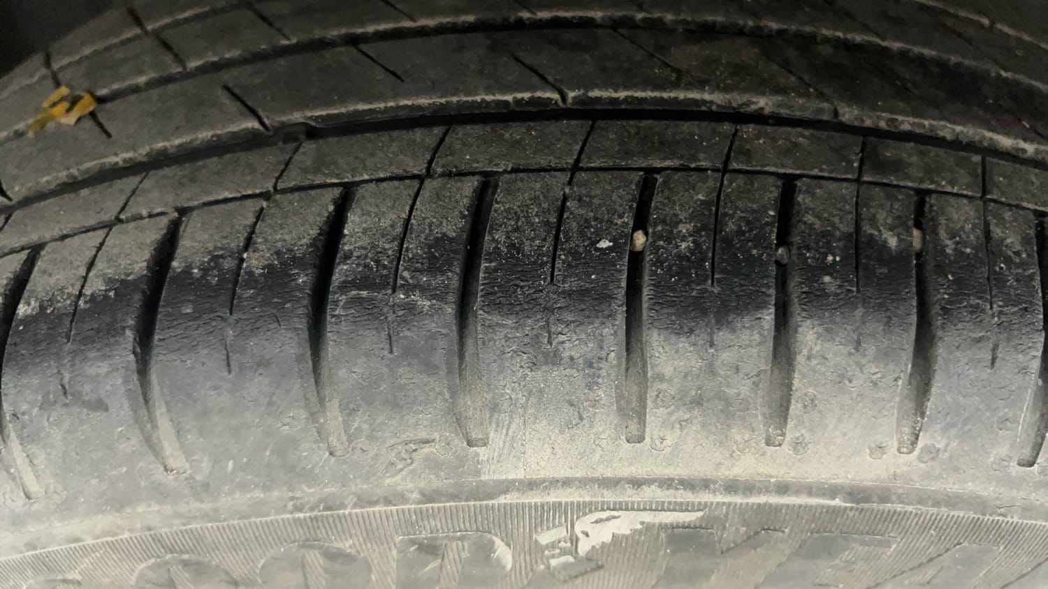 Used 2021 MG Motors Hector Sharp 1.5 Petrol Turbo DCT Petrol Automatic tyres RIGHT REAR TYRE TREAD VIEW