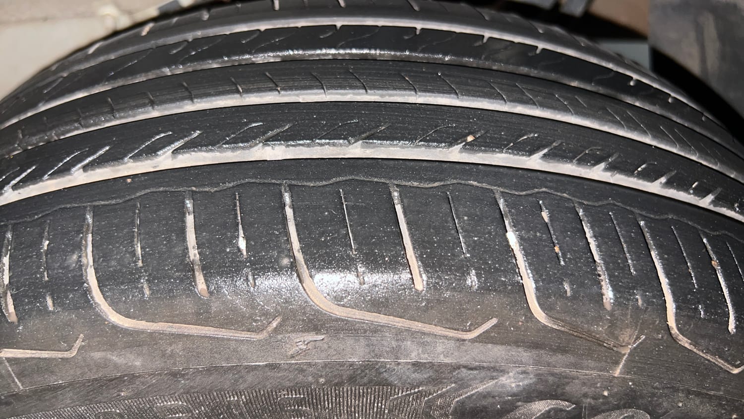 Used 2024 Tata Nexon Pure 1.2 Revotron Petrol 6MT Petrol Manual tyres LEFT REAR TYRE TREAD VIEW