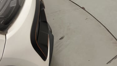 minor_scratch_0