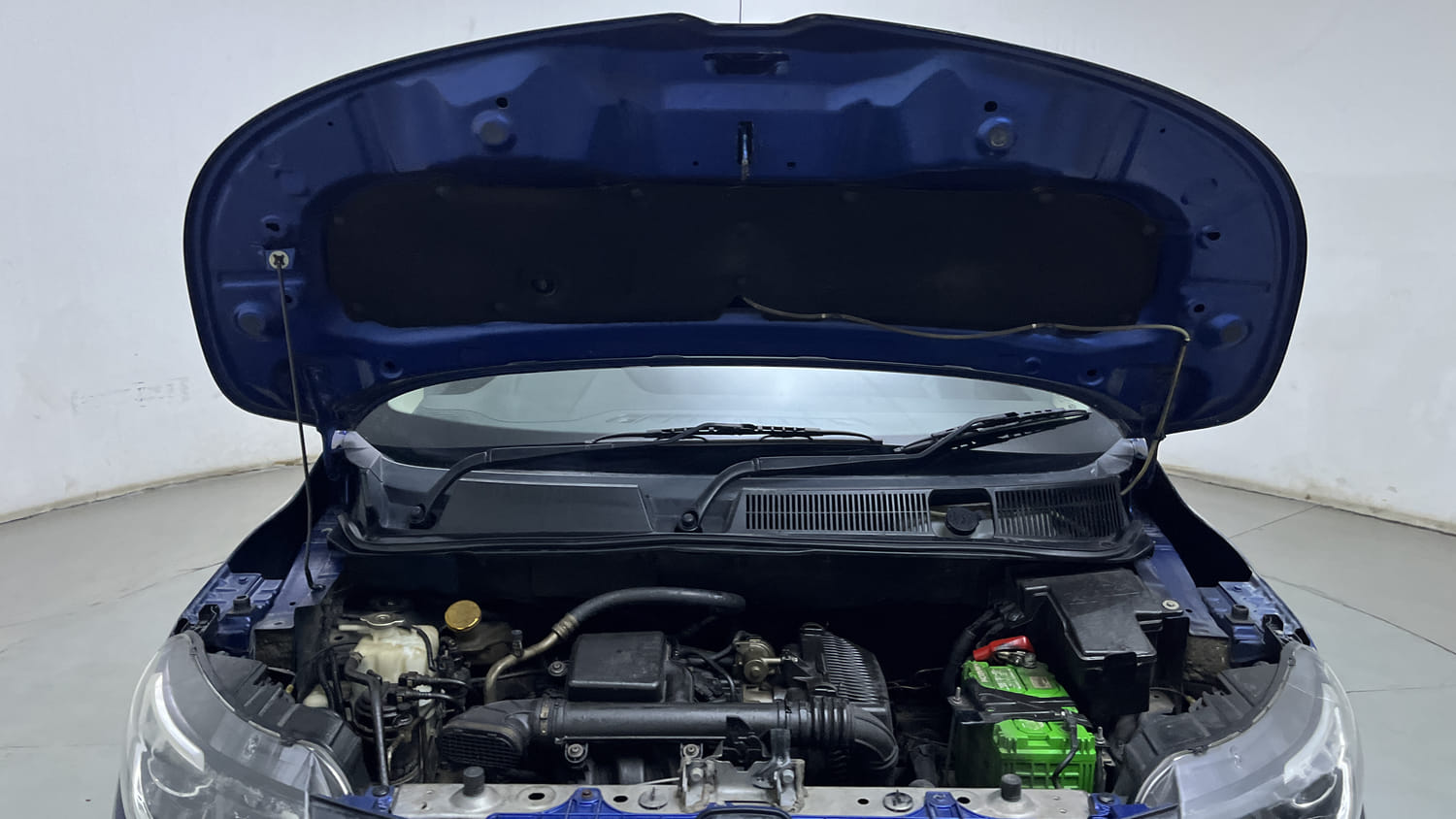 Used 2020 Renault Triber RXZ Petrol Manual engine ENGINE & BONNET OPEN FRONT VIEW