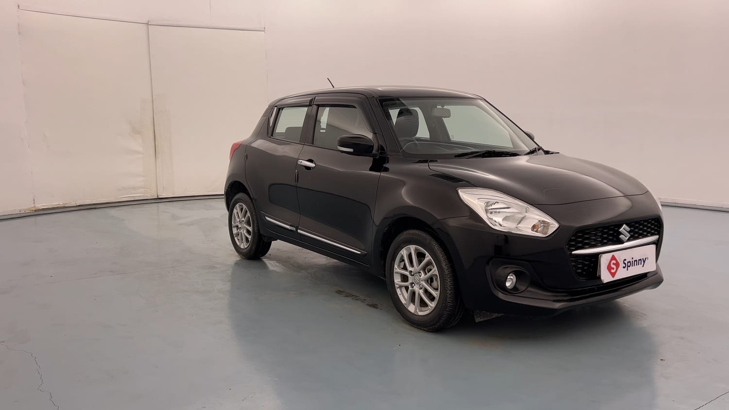 Used 2023 Maruti Suzuki Swift ZXi Petrol Manual exterior RIGHT FRONT CORNER VIEW