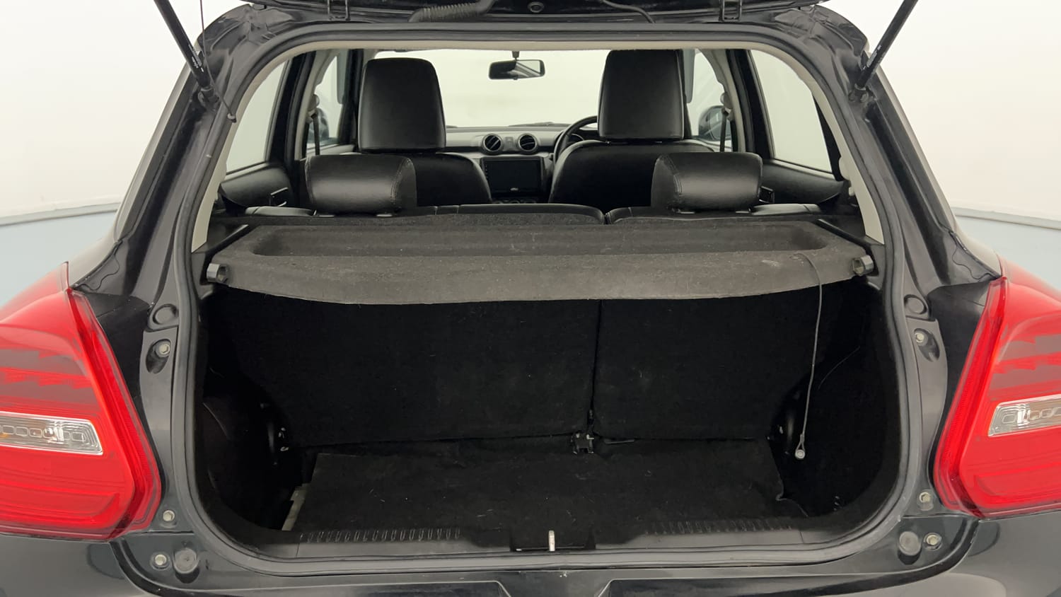 Used 2023 Maruti Suzuki Swift ZXi Petrol Manual interior DICKY INSIDE VIEW