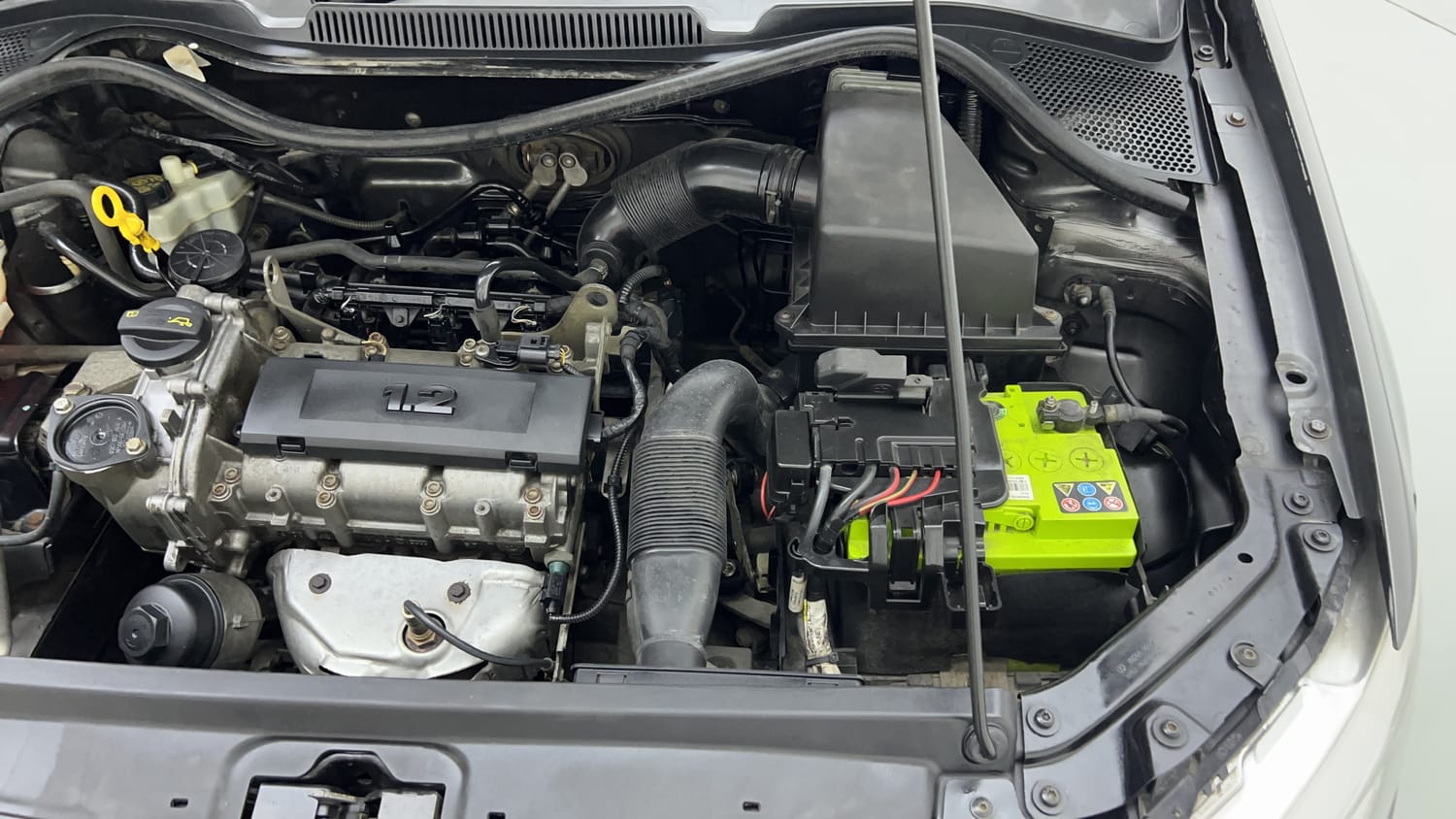 Used 2014 Volkswagen Polo Comfortline 1.2L (P) Petrol Manual engine ENGINE LEFT SIDE VIEW