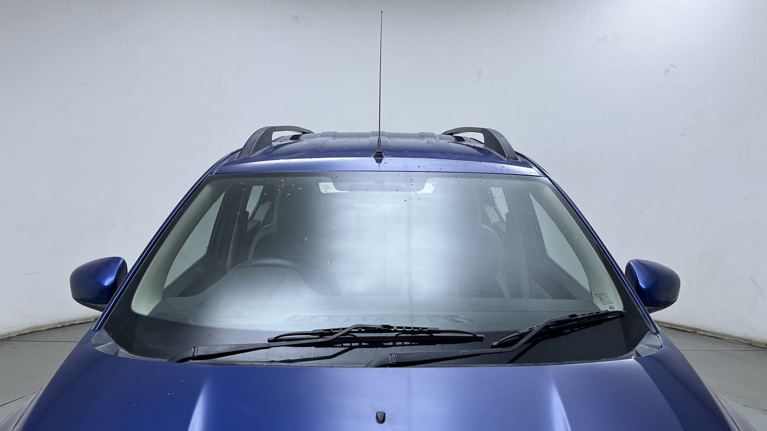 Used 2020 Renault Triber RXZ Petrol Manual exterior FRONT WINDSHIELD VIEW