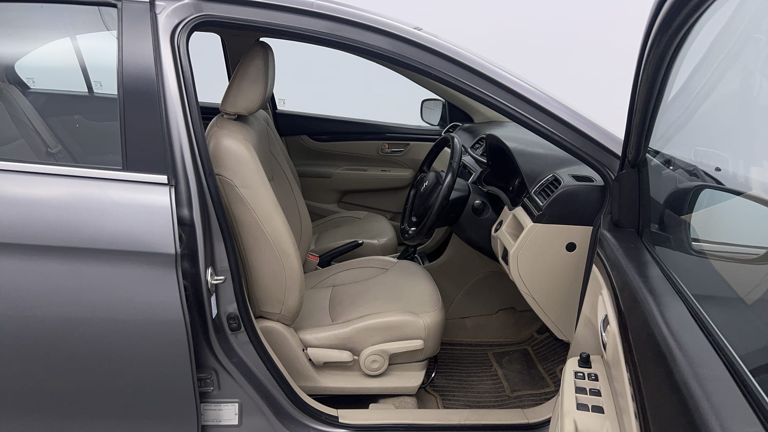 Used 2017 Maruti Suzuki Ciaz Alpha 1.4 AT Petrol Automatic interior RIGHT SIDE FRONT DOOR CABIN VIEW