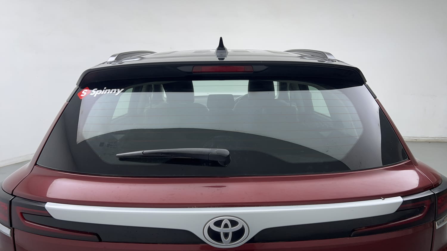 Used 2023 Toyota Urban Cruiser Hyryder V Hybrid Dual Tone Hybrid Automatic exterior BACK WINDSHIELD VIEW