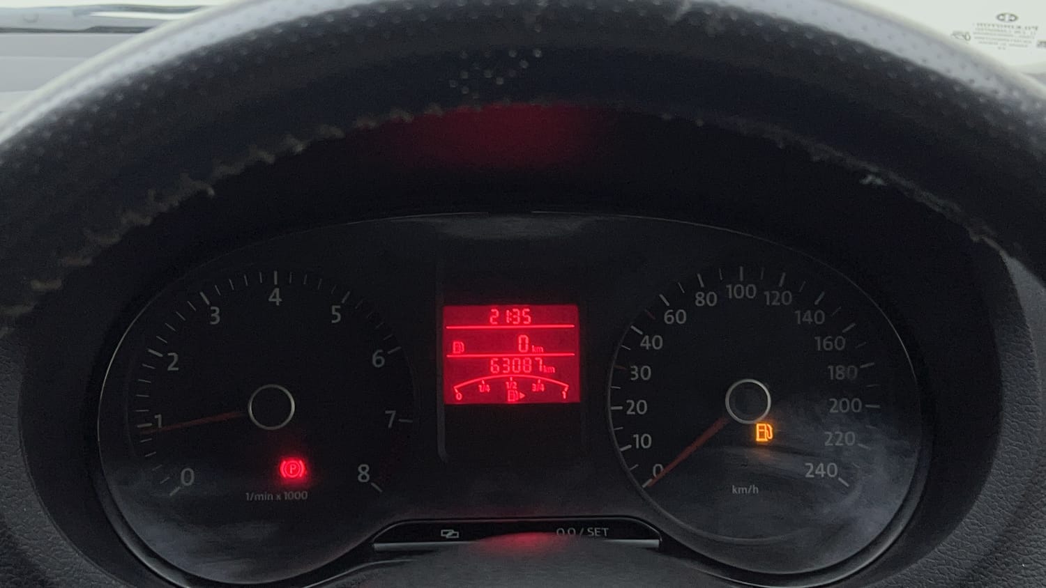 Used 2014 Volkswagen Polo Comfortline 1.2L (P) Petrol Manual interior CLUSTERMETER VIEW