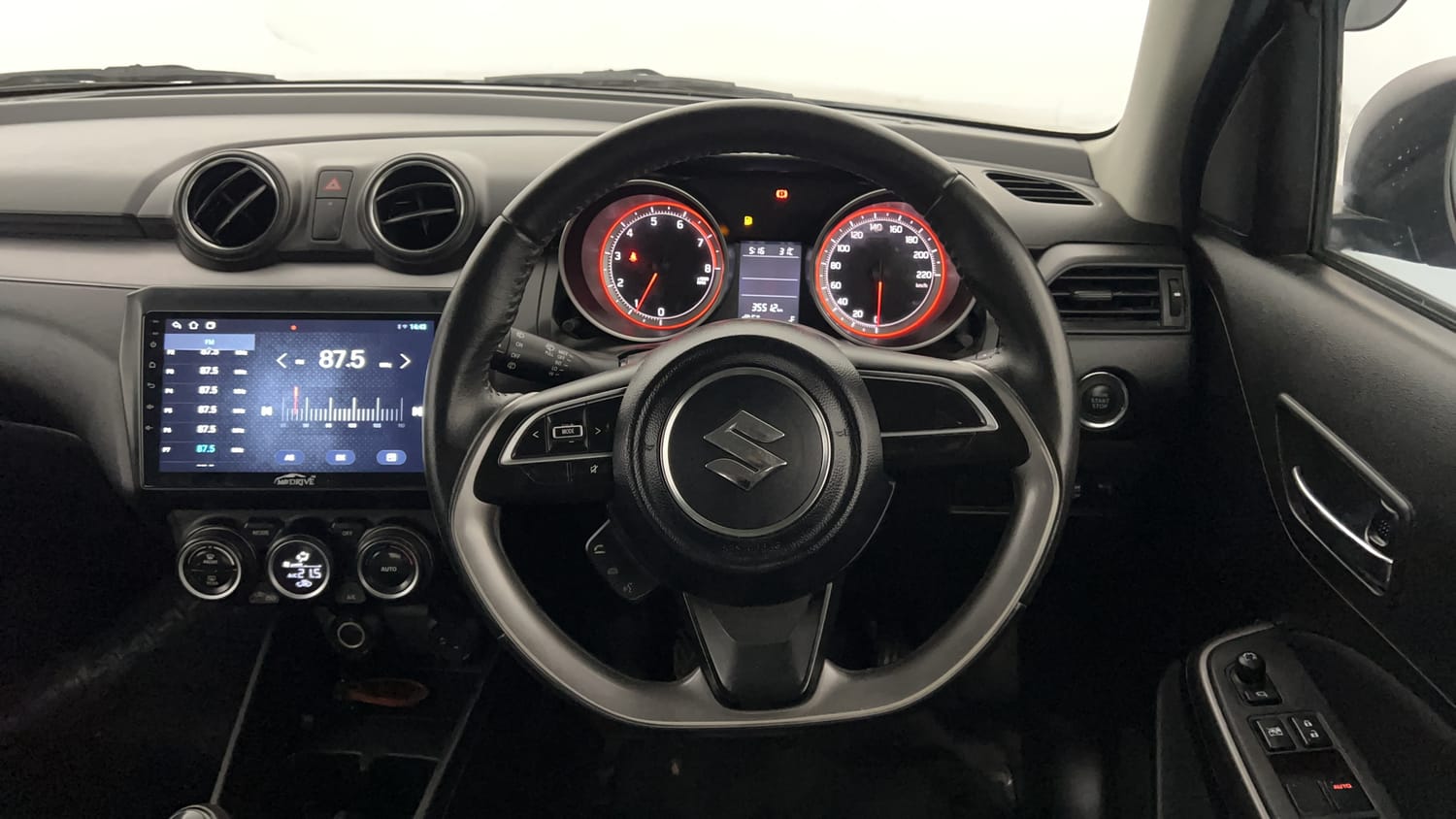 Used 2023 Maruti Suzuki Swift ZXi Petrol Manual interior STEERING VIEW