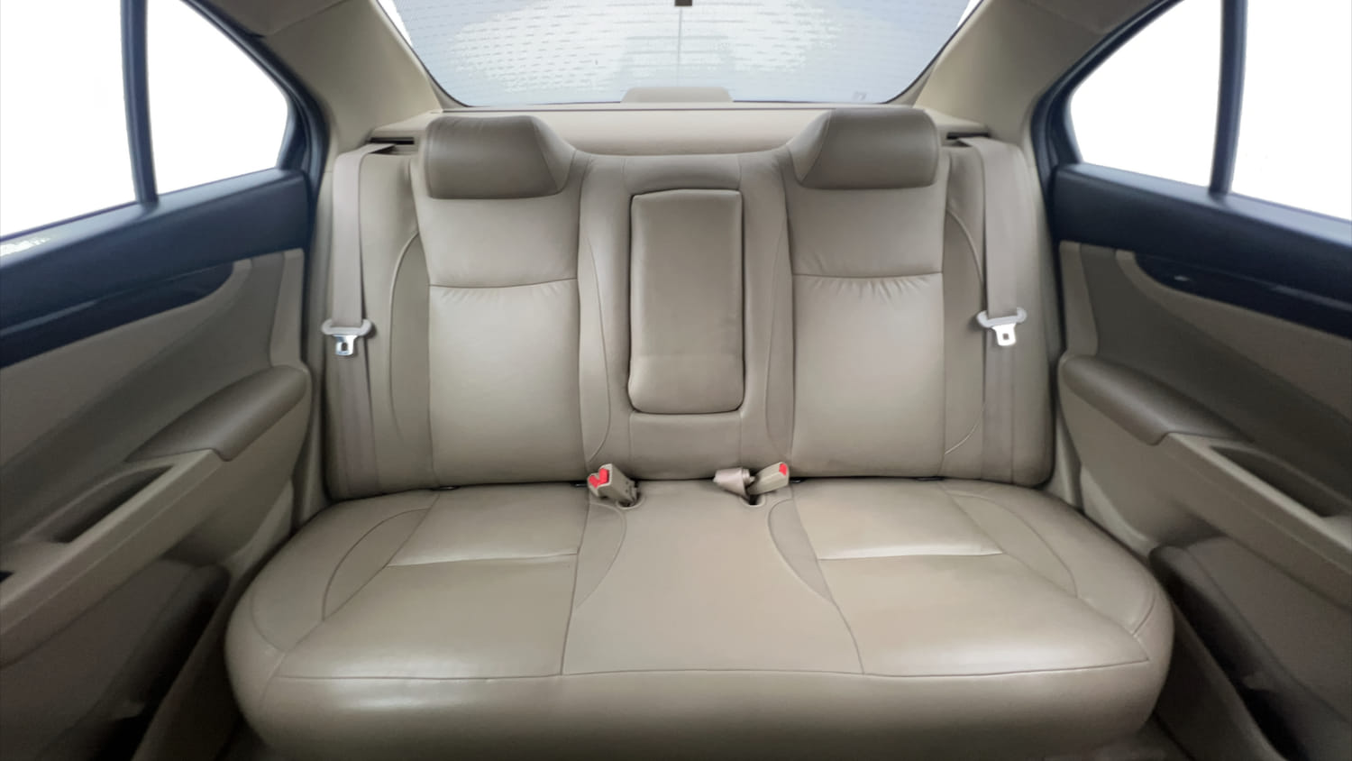 Used 2017 Maruti Suzuki Ciaz Alpha 1.4 AT Petrol Automatic interior REAR SEAT CONDITION VIEW