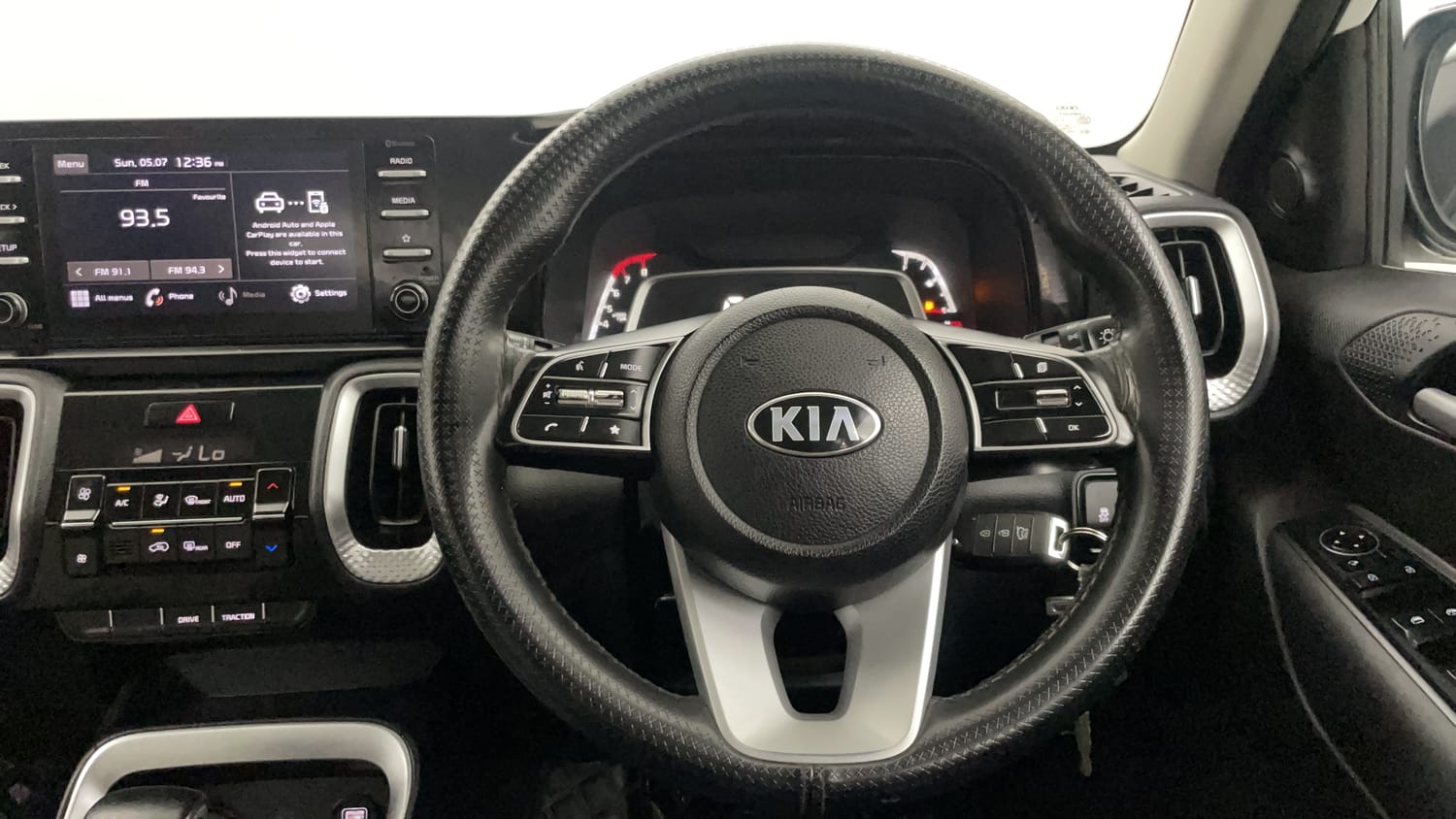 Used 2021 Kia Sonet HTK Plus 1.0 DCT Petrol Automatic interior STEERING VIEW