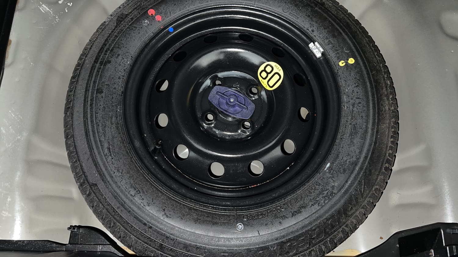 Used 2023 Maruti Suzuki Swift ZXi Petrol Manual tyres SPARE TYRE VIEW