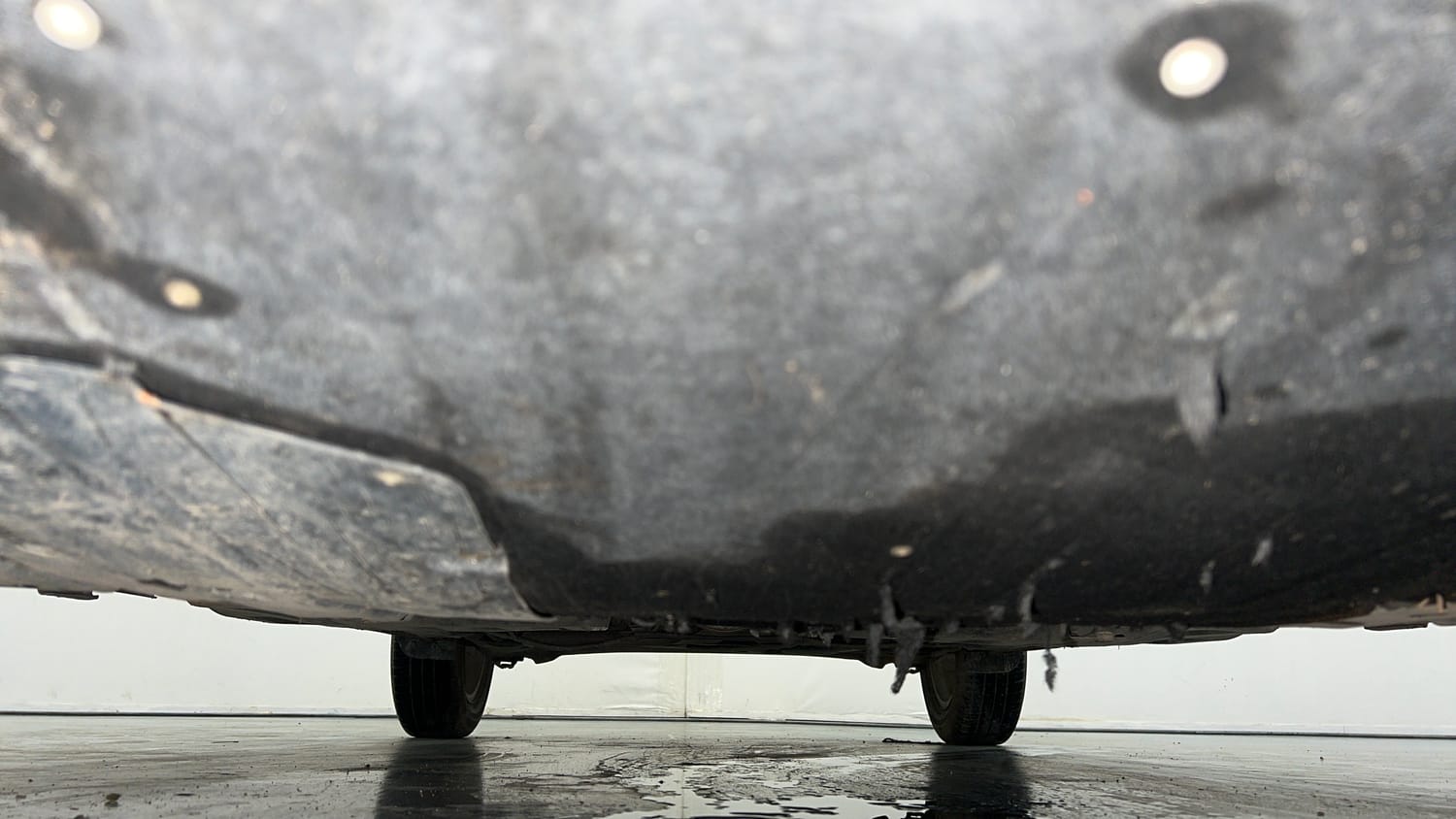 Used 2023 Maruti Suzuki Swift ZXi Petrol Manual extra FRONT LEFT UNDERBODY VIEW