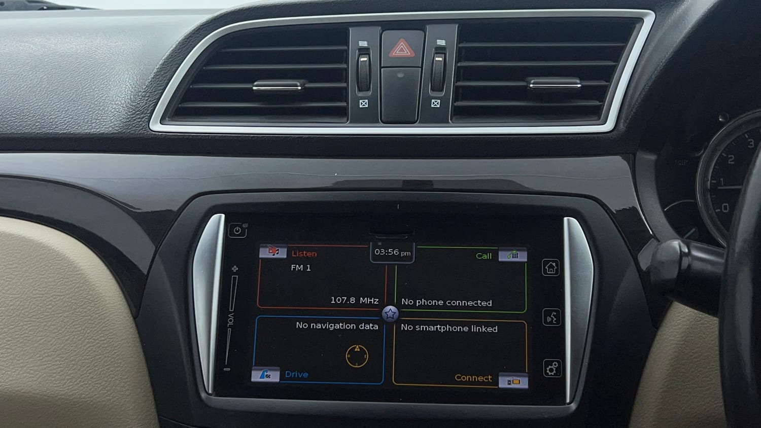 Used 2017 Maruti Suzuki Ciaz Alpha 1.4 AT Petrol Automatic top_features Touch screen infotainment system