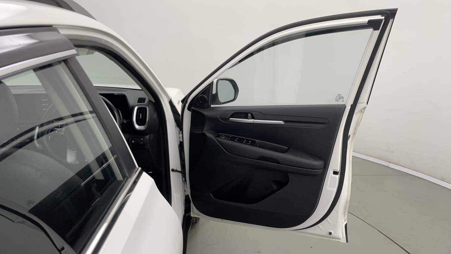 Used 2021 Kia Sonet HTK Plus 1.0 DCT Petrol Automatic interior RIGHT FRONT DOOR OPEN VIEW