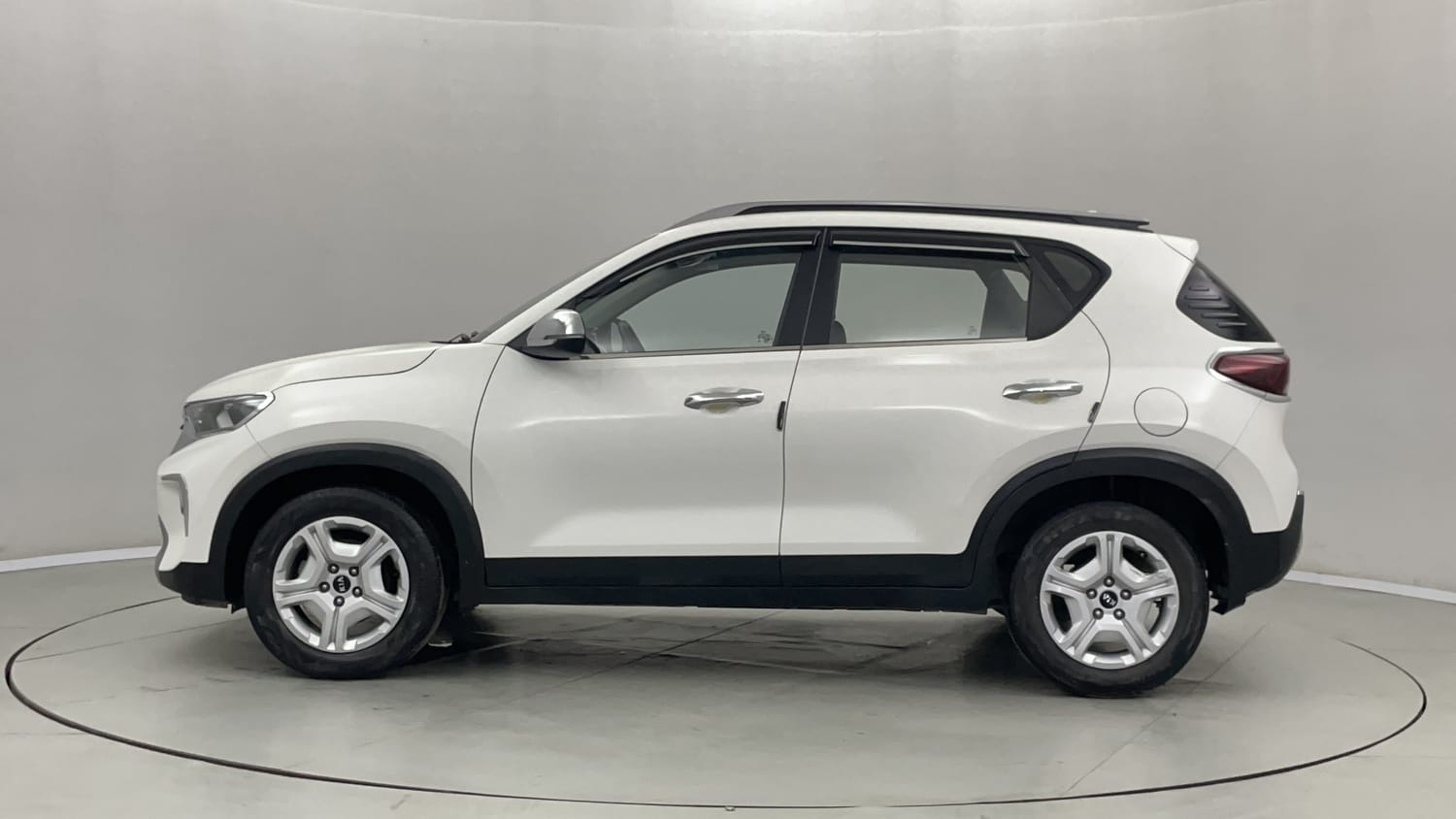 Used 2021 Kia Sonet HTK Plus 1.0 DCT Petrol Automatic exterior LEFT SIDE VIEW