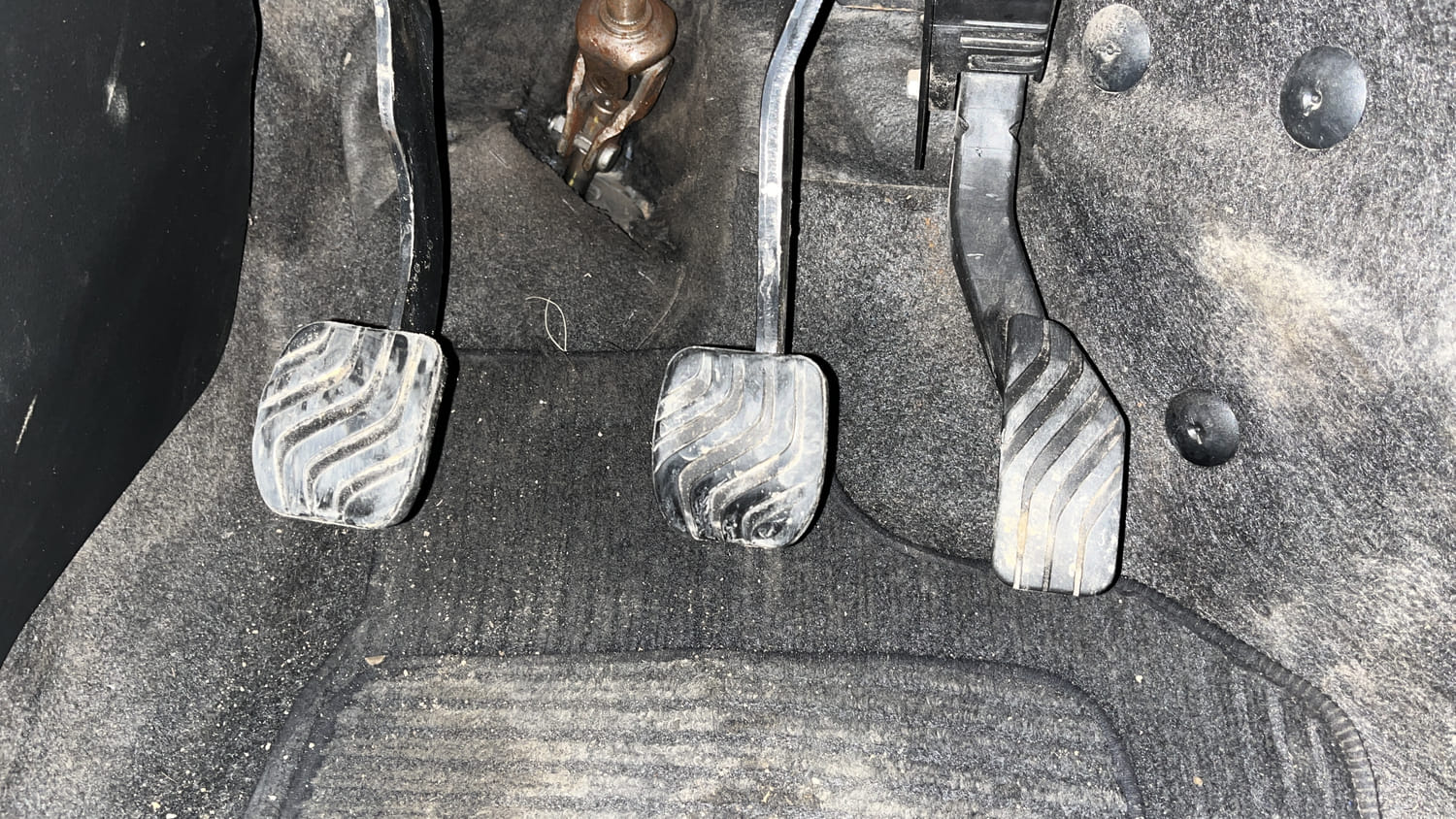 Used 2020 Renault Triber RXZ Petrol Manual interior PEDALS VIEW